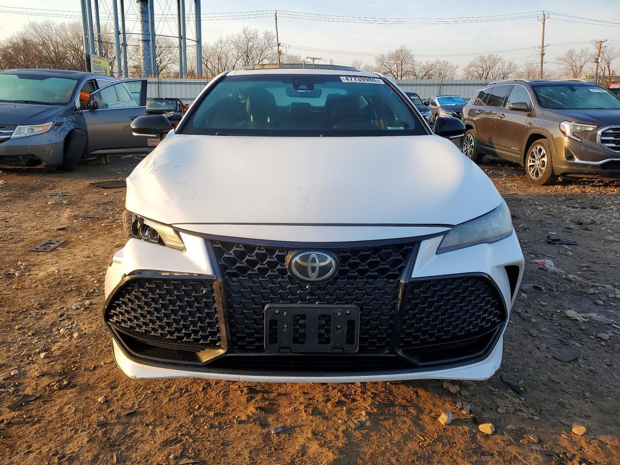 2020 TOYOTA Avalon