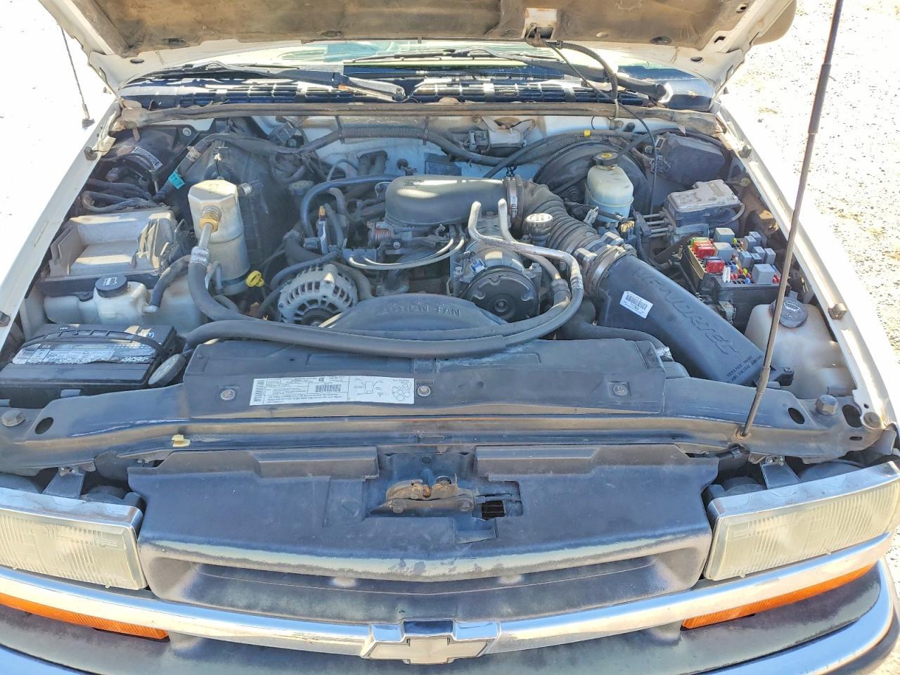 2002 CHEVROLET S-10