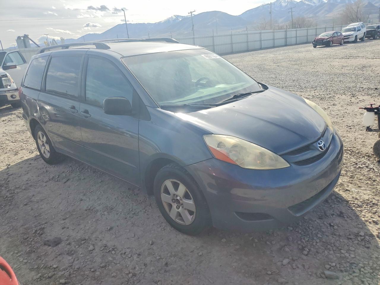 2006 TOYOTA SIENNA