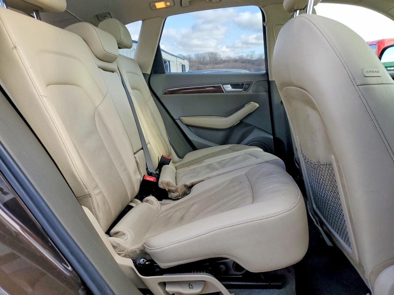 2011 AUDI Q5