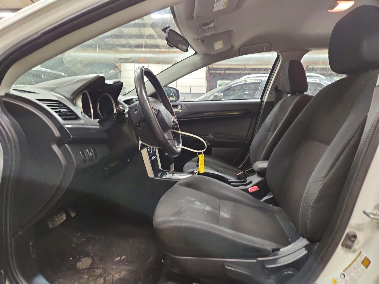 2017 MITSUBISHI LANCER