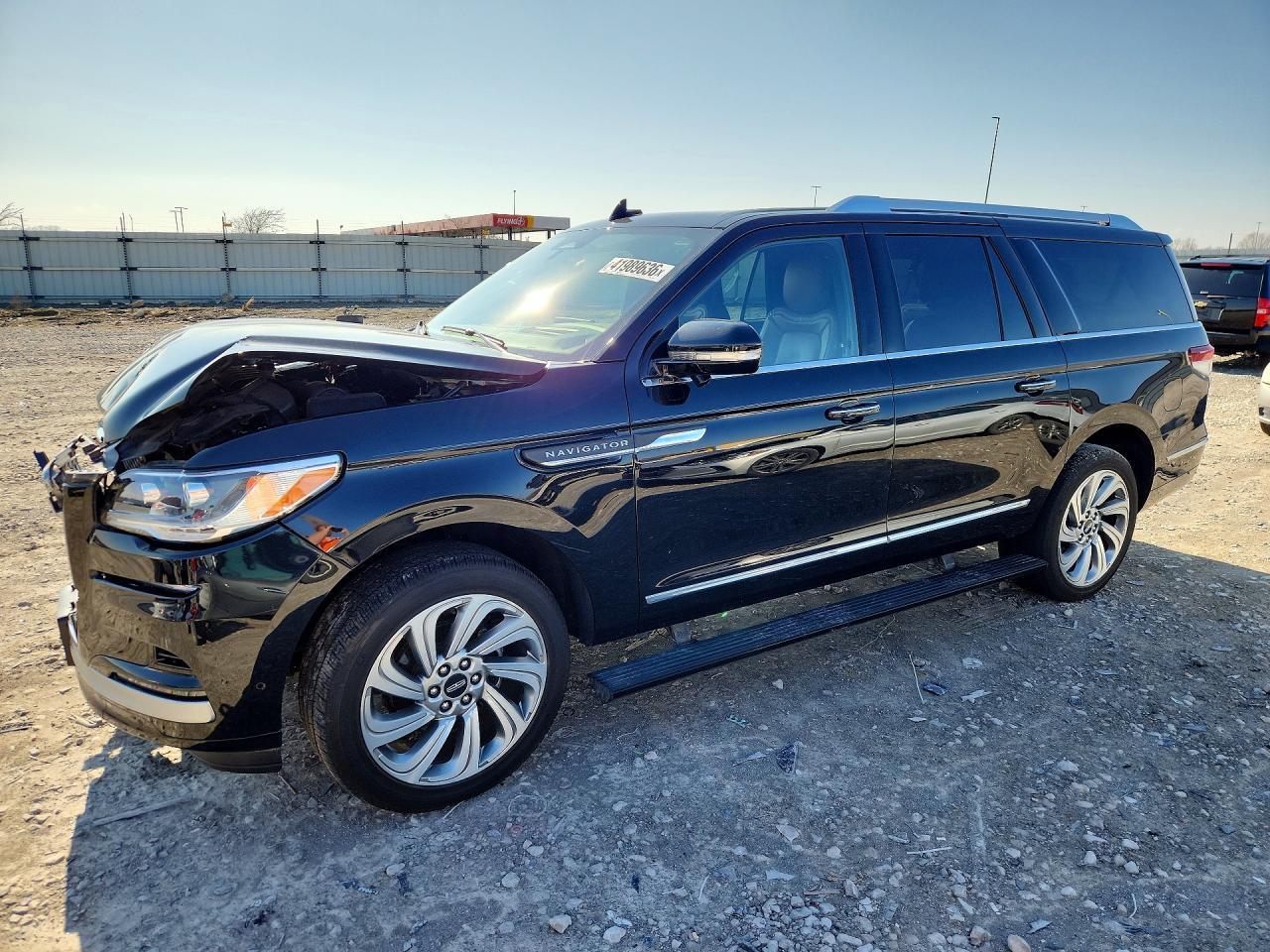 2023 LINCOLN Navigator