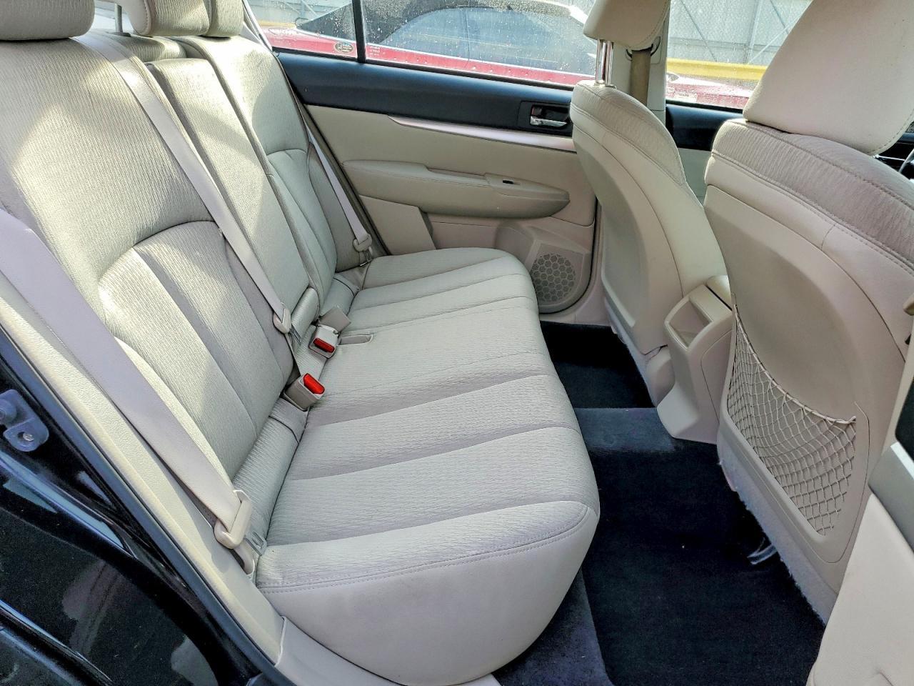 2010 SUBARU Legacy