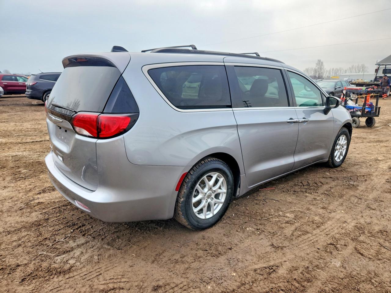 2021 CHRYSLER Voyager