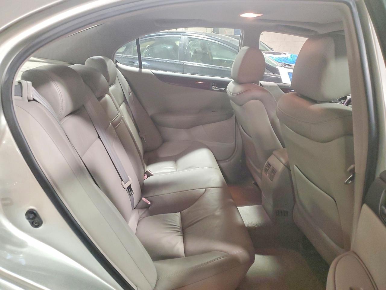 2004 LEXUS ES 330