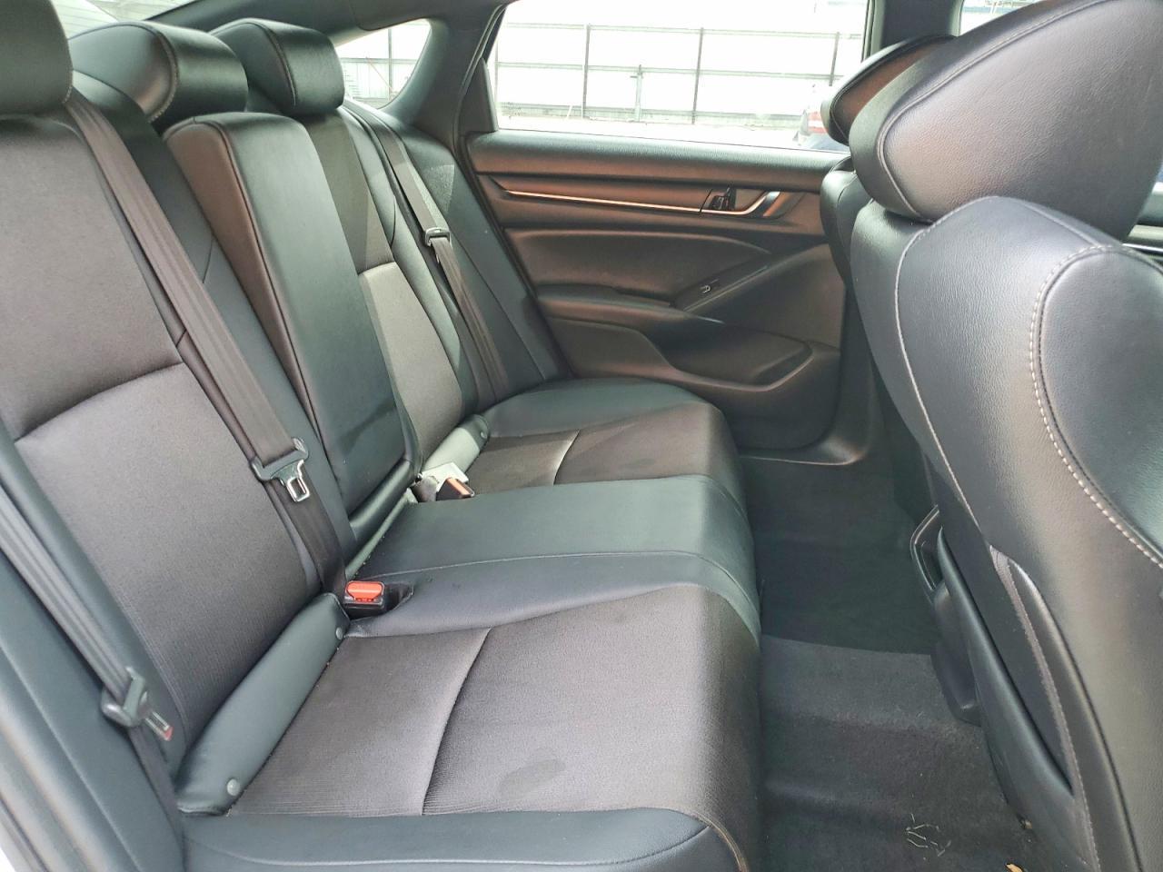2019 HONDA ACCORD
