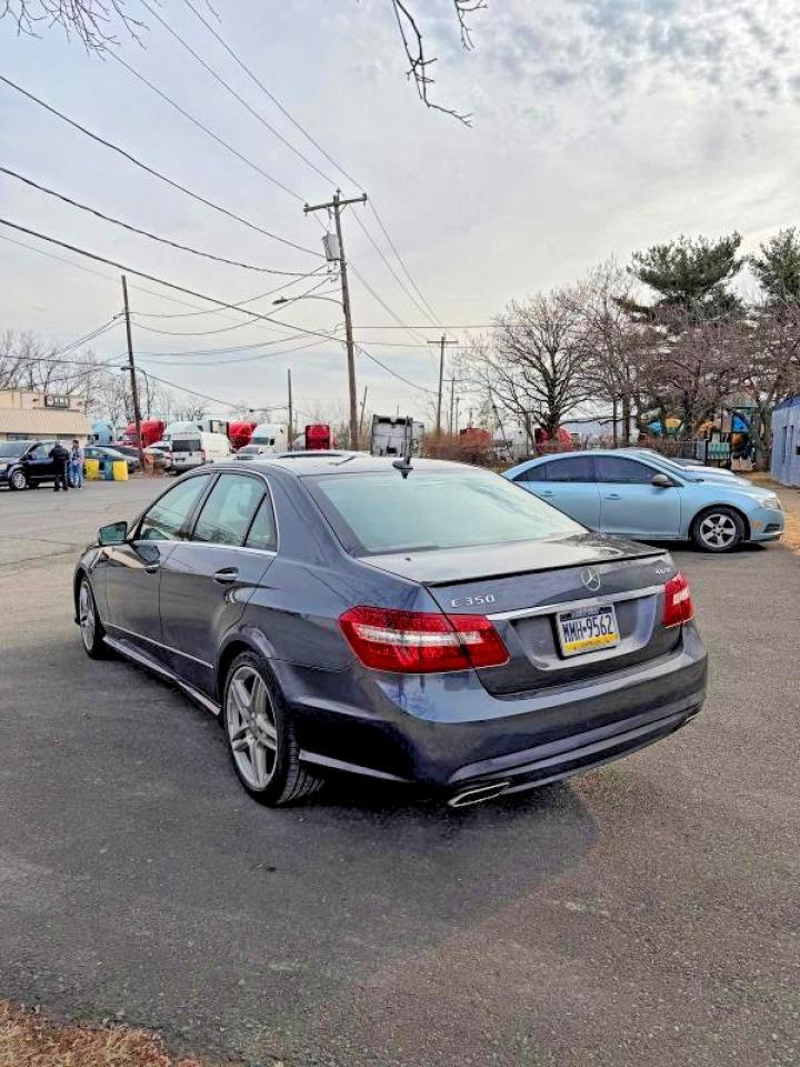 2013 MERCEDES-BENZ E-Class