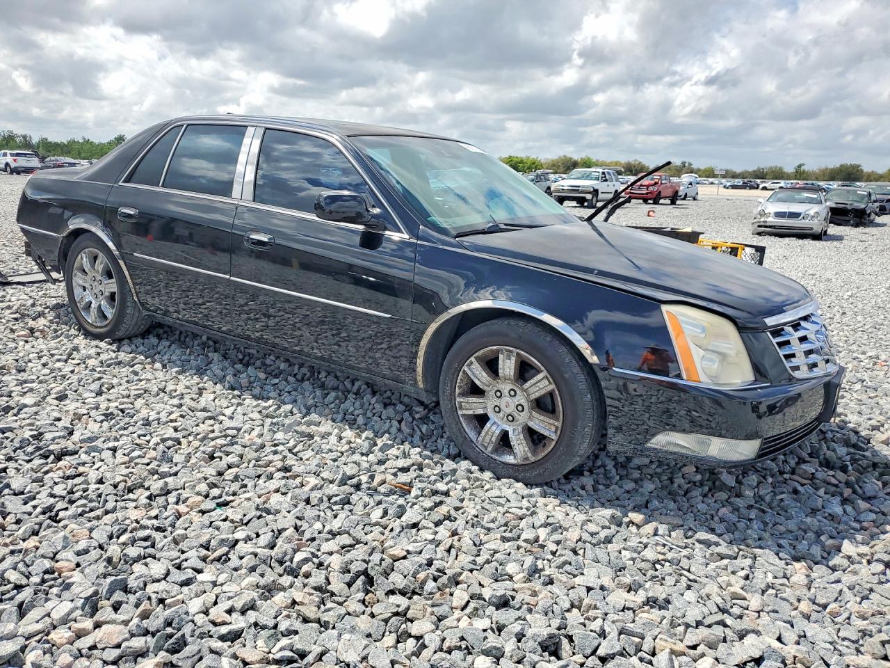 2010 CADILLAC DTS