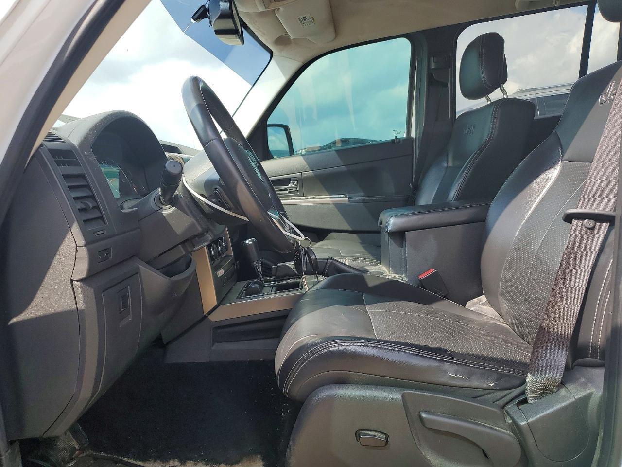 2012 JEEP Liberty