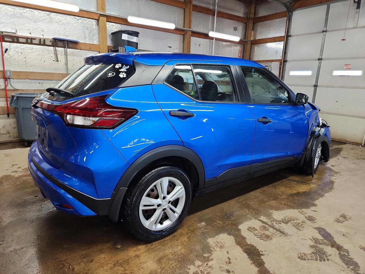 2021 NISSAN KICKS