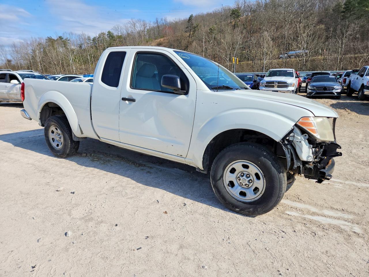 2013 NISSAN Frontier
