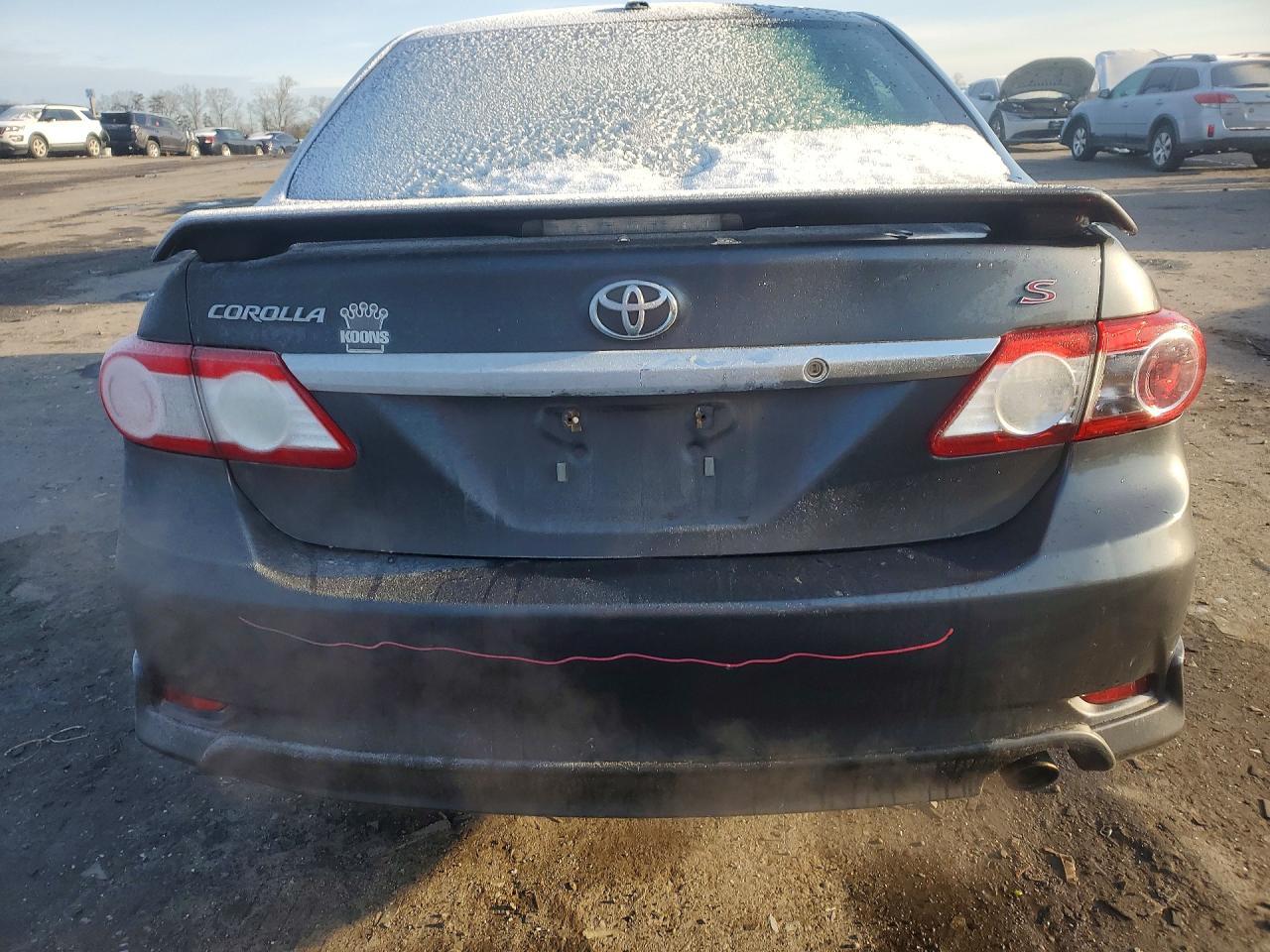 2011 TOYOTA COROLLA