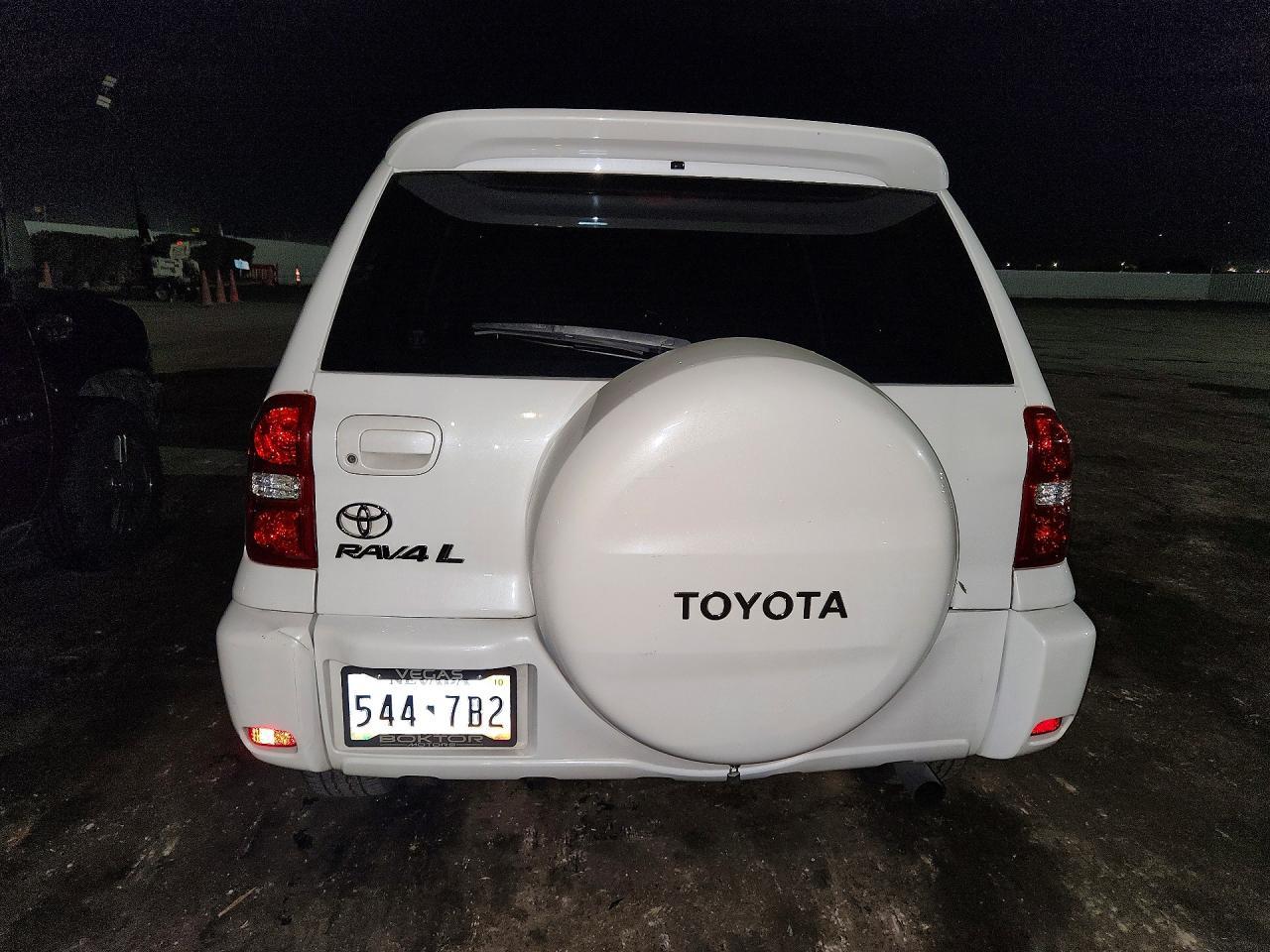2004 TOYOTA RAV4