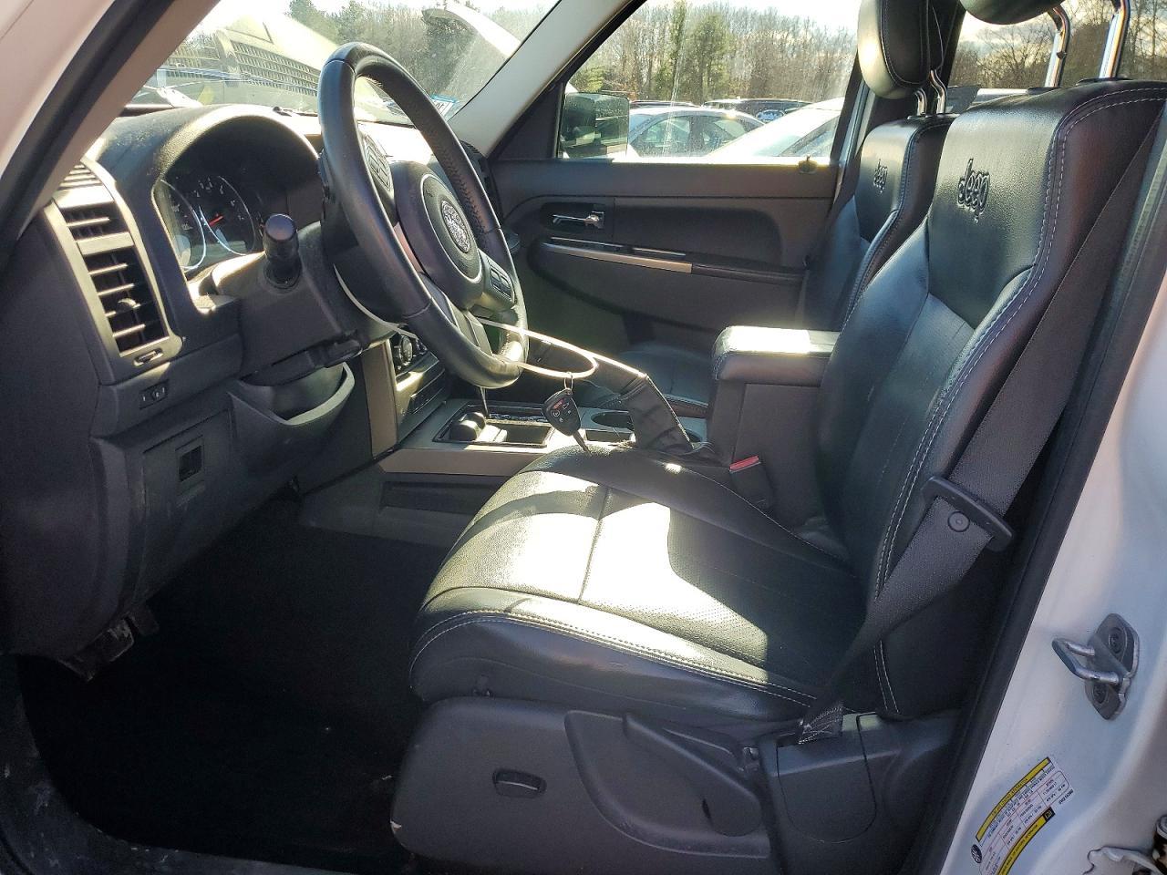 2012 JEEP Liberty