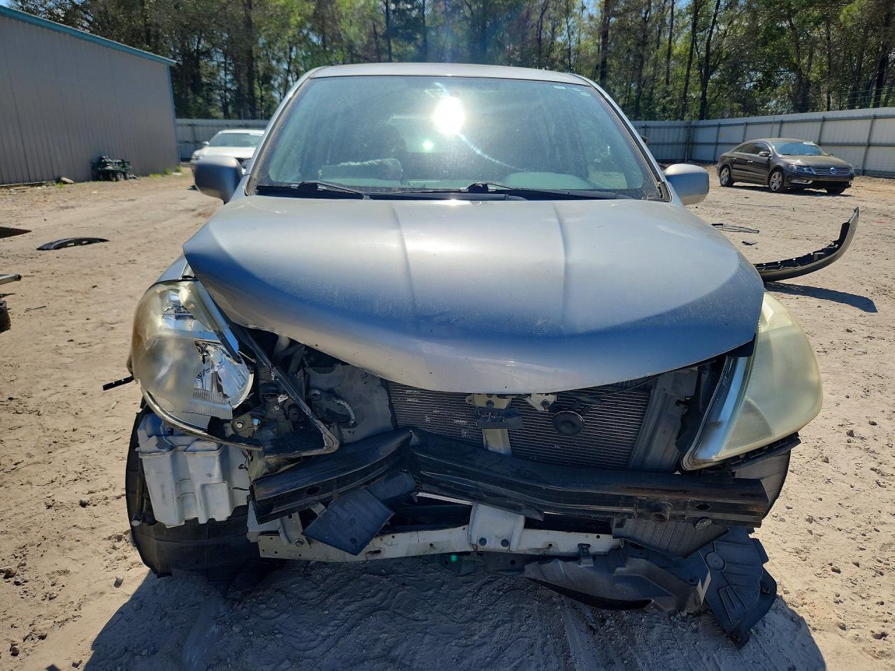 2009 NISSAN VERSA