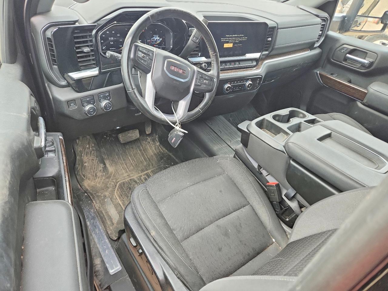 2024 GMC Sierra