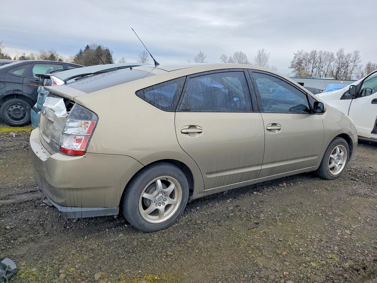 2004 TOYOTA PRIUS
