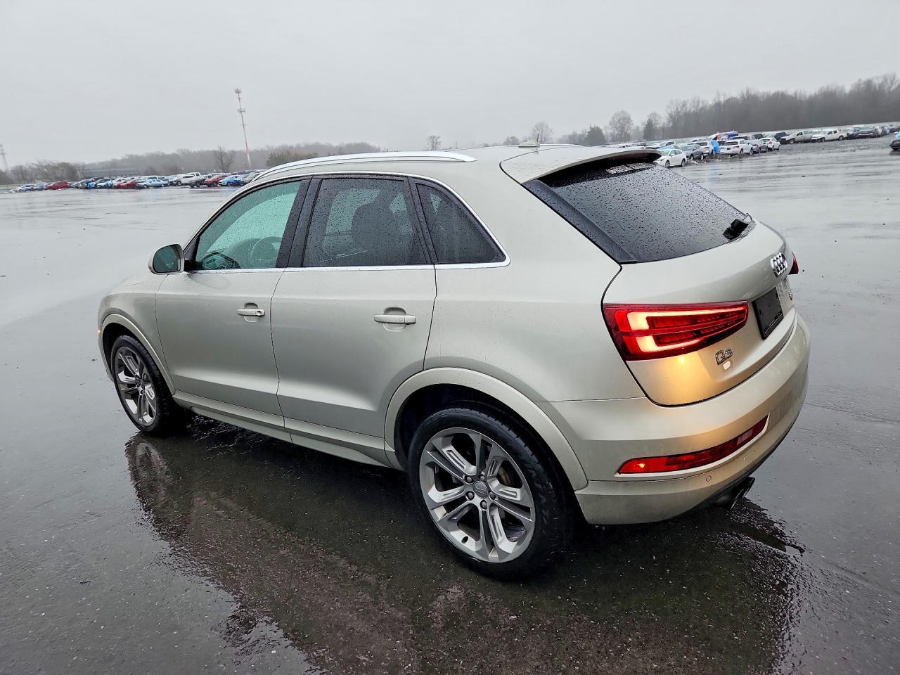 2016 AUDI Q3