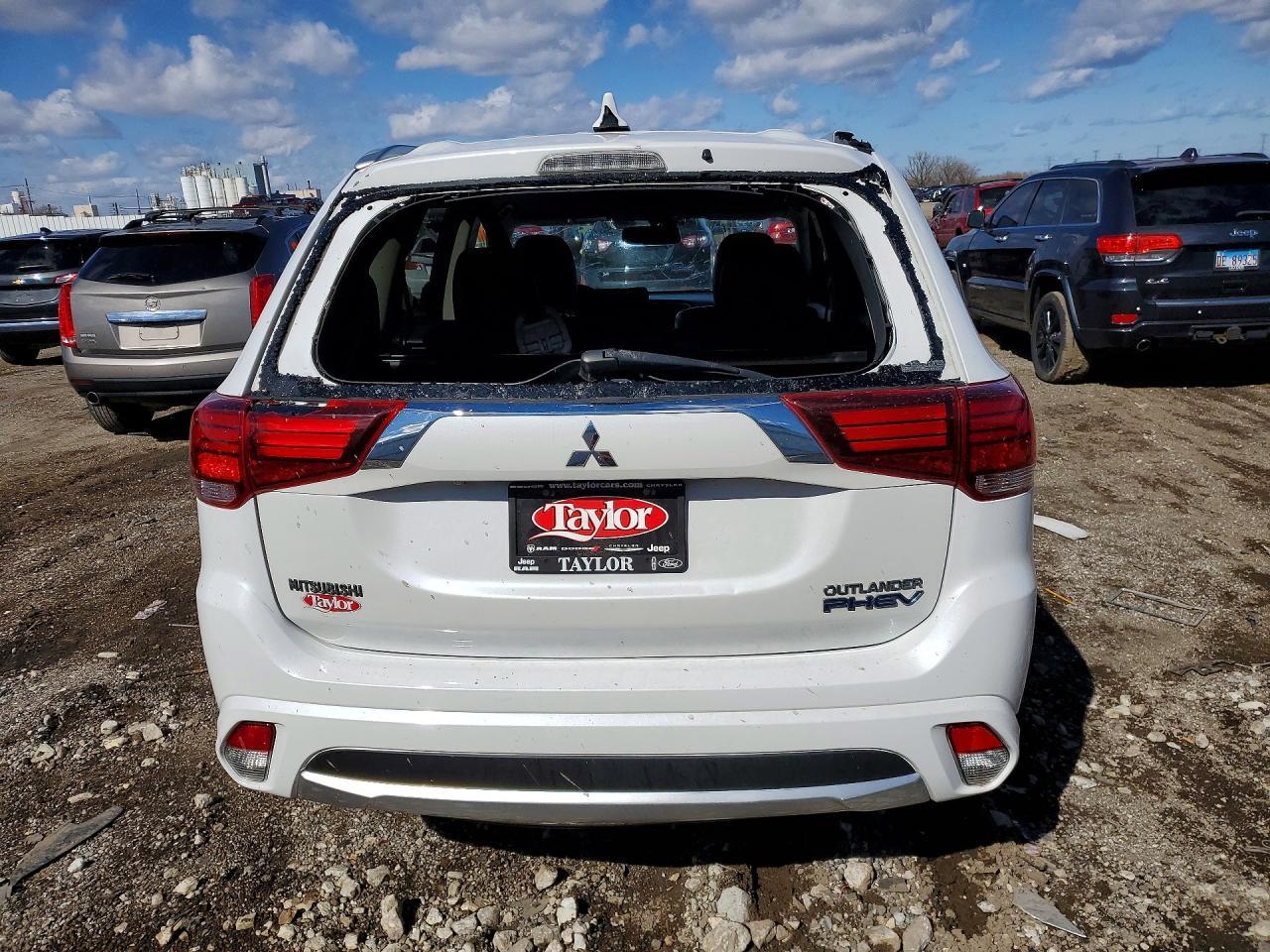 2018 MITSUBISHI outlander