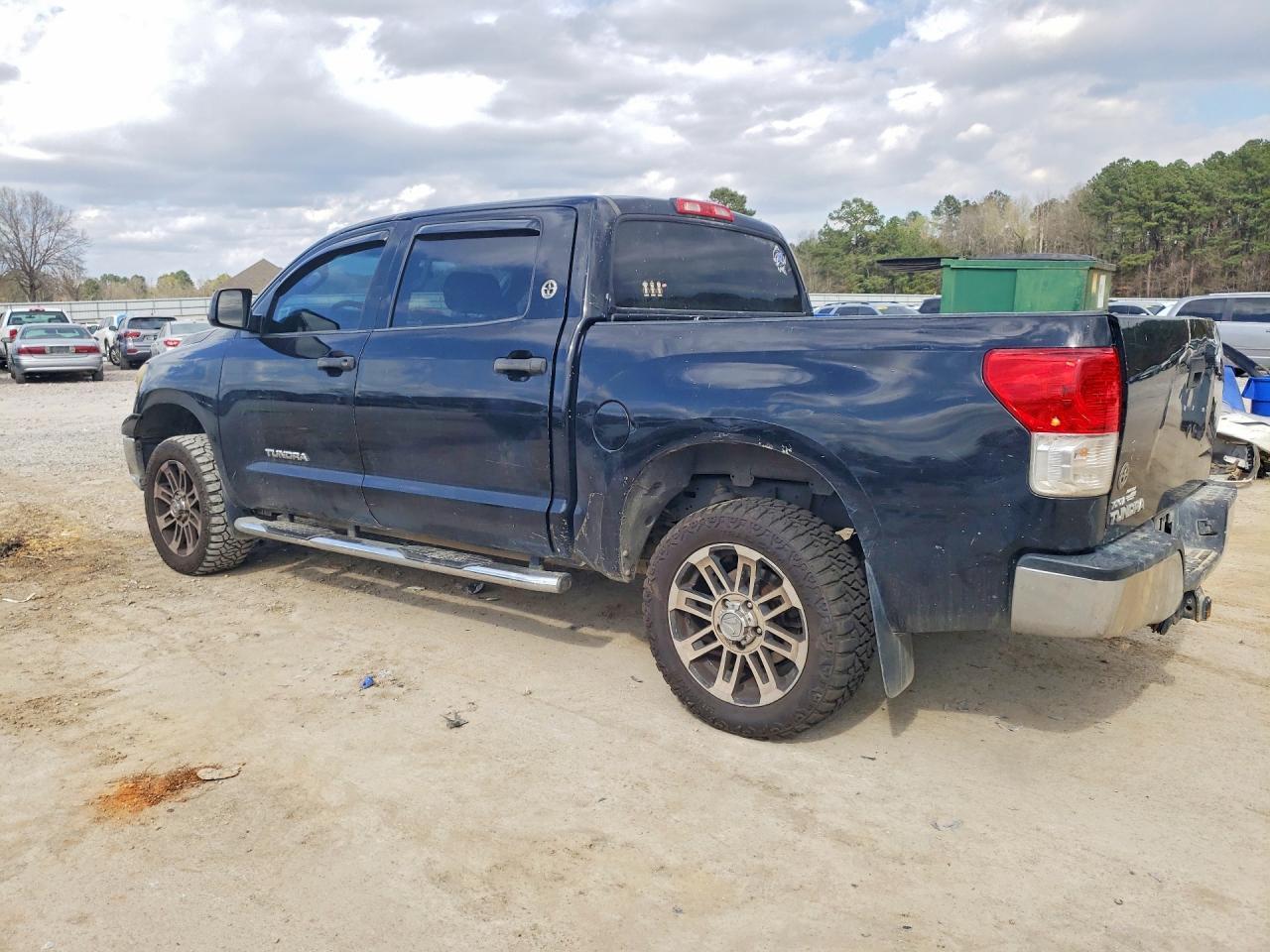 2012 TOYOTA TUNDRA