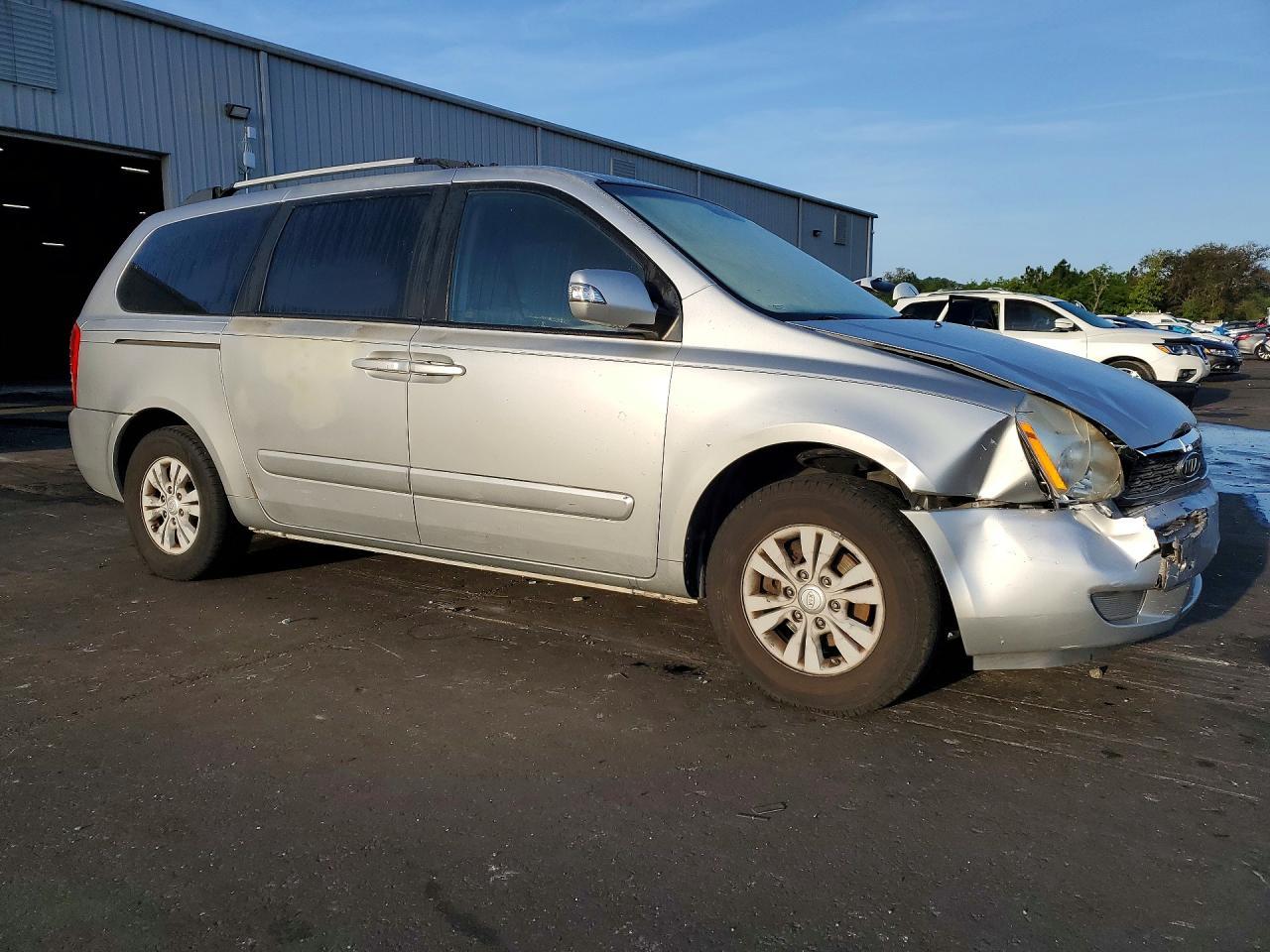 2012 KIA SEDONA