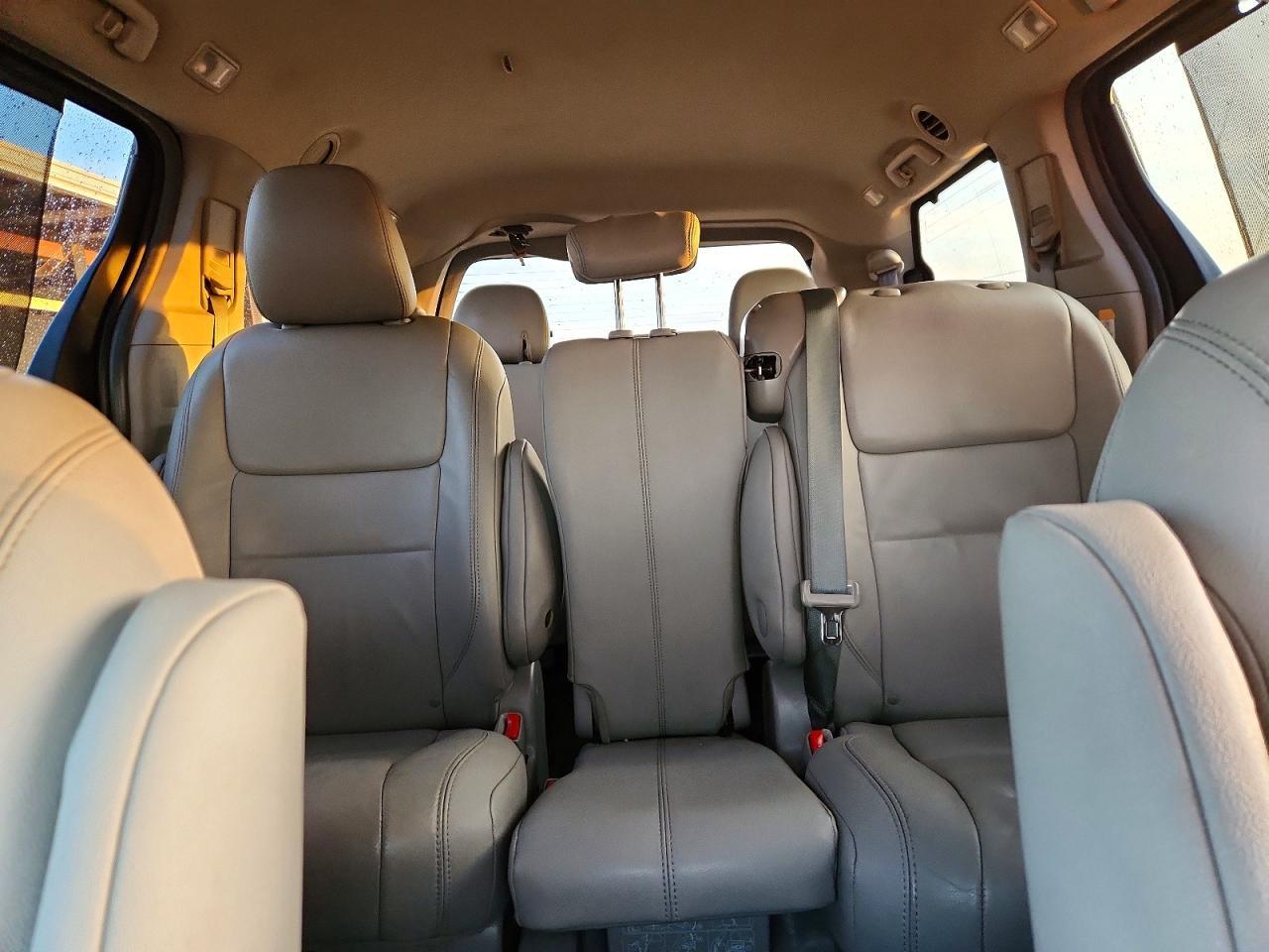 2015 TOYOTA SIENNA