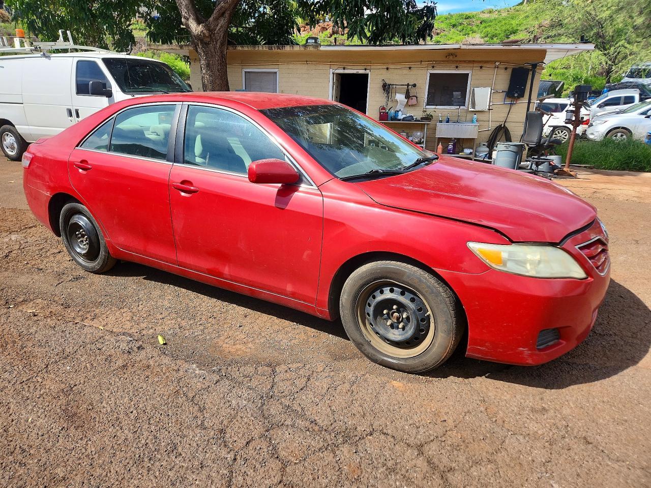 2011 TOYOTA CAMRY