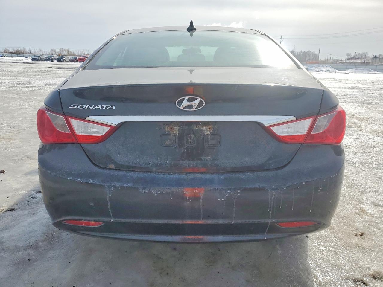 2011 HYUNDAI SONATA