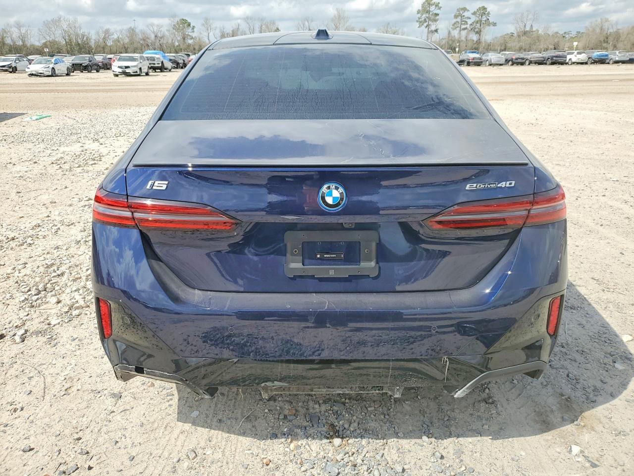 2026 BMW i5