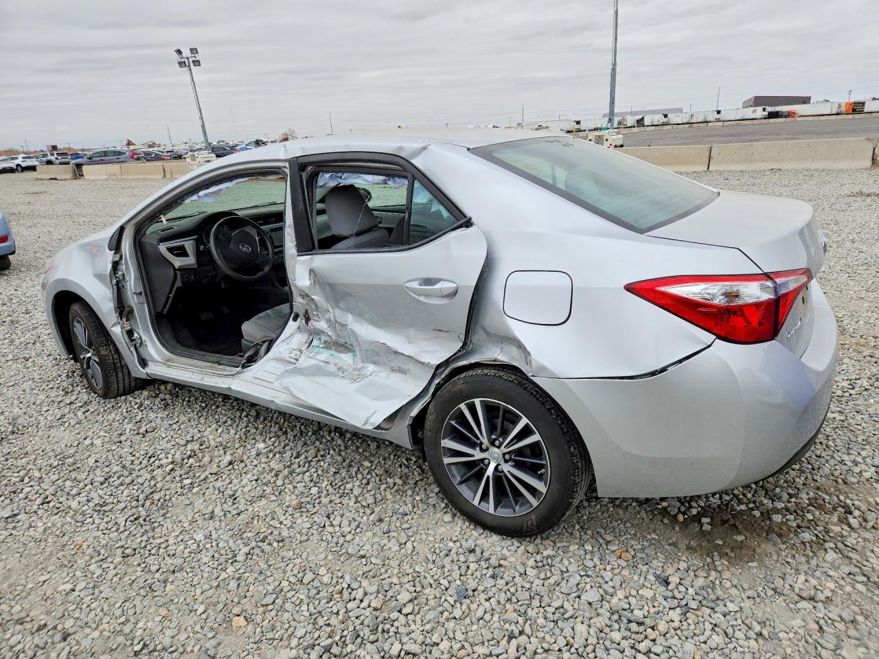 2016 TOYOTA COROLLA