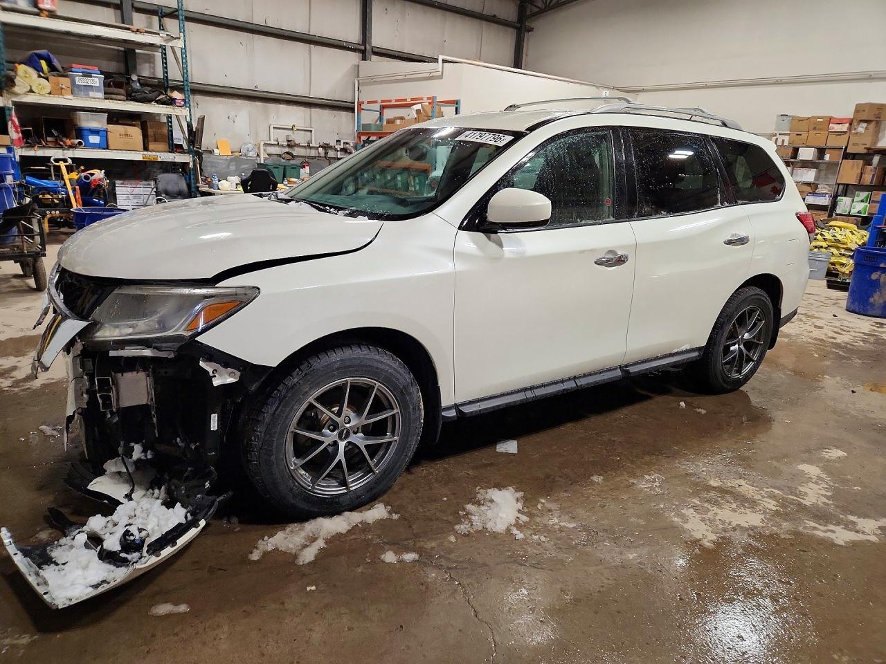 2016 NISSAN PATHFINDER
