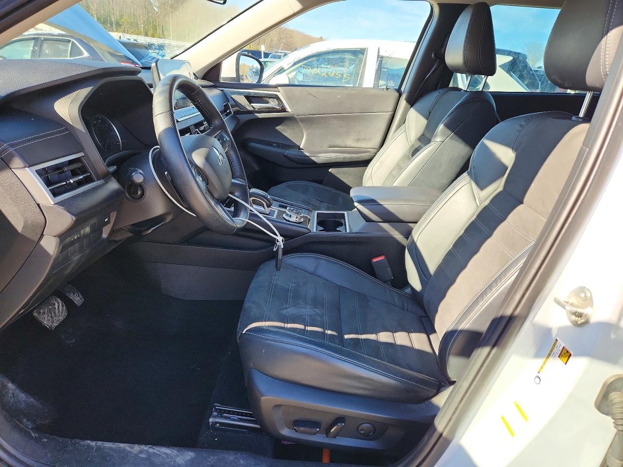 2022 MITSUBISHI outlander