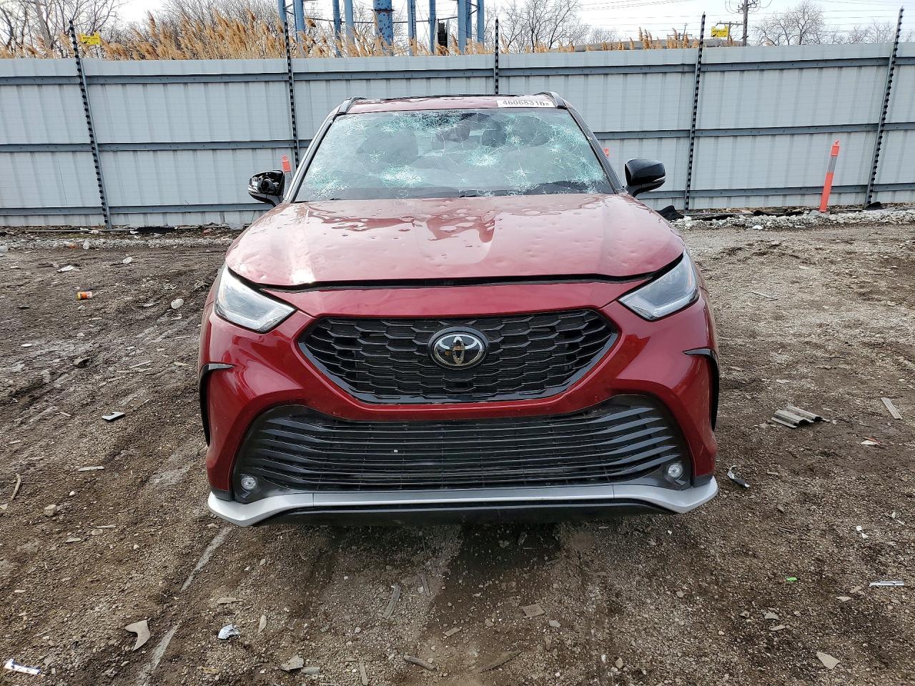 2022 TOYOTA HIGHLANDER