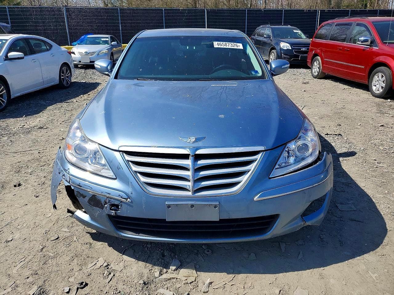 2010 HYUNDAI GENESIS