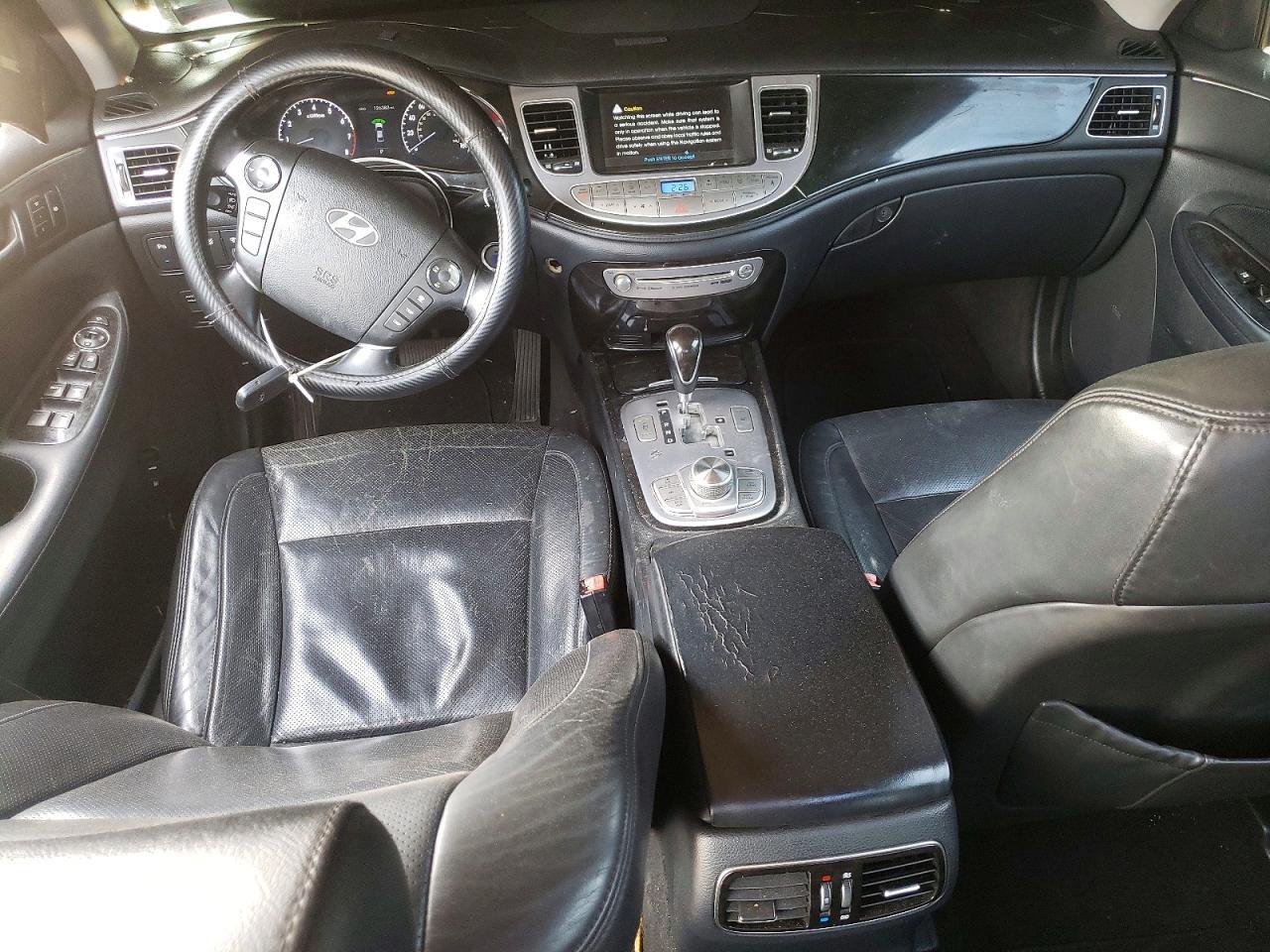 2012 HYUNDAI GENESIS