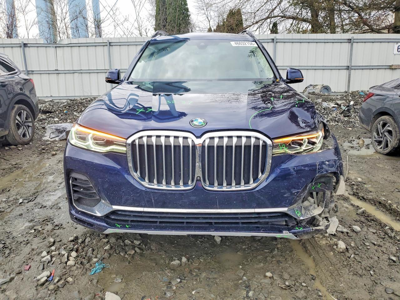 2022 BMW X7