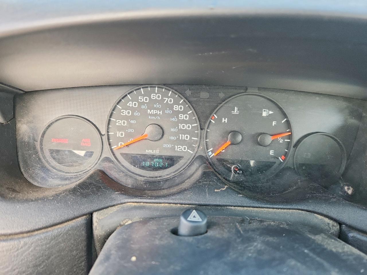 2002 DODGE Neon
