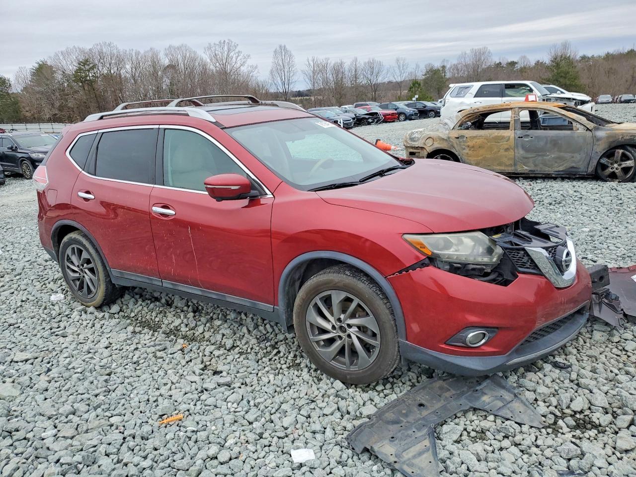 2015 NISSAN ROGUE