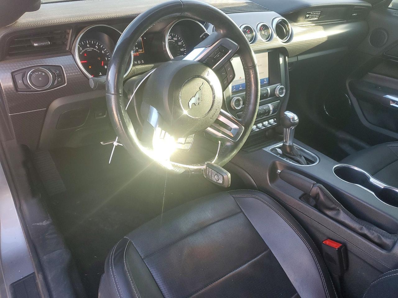 2020 FORD MUSTANG