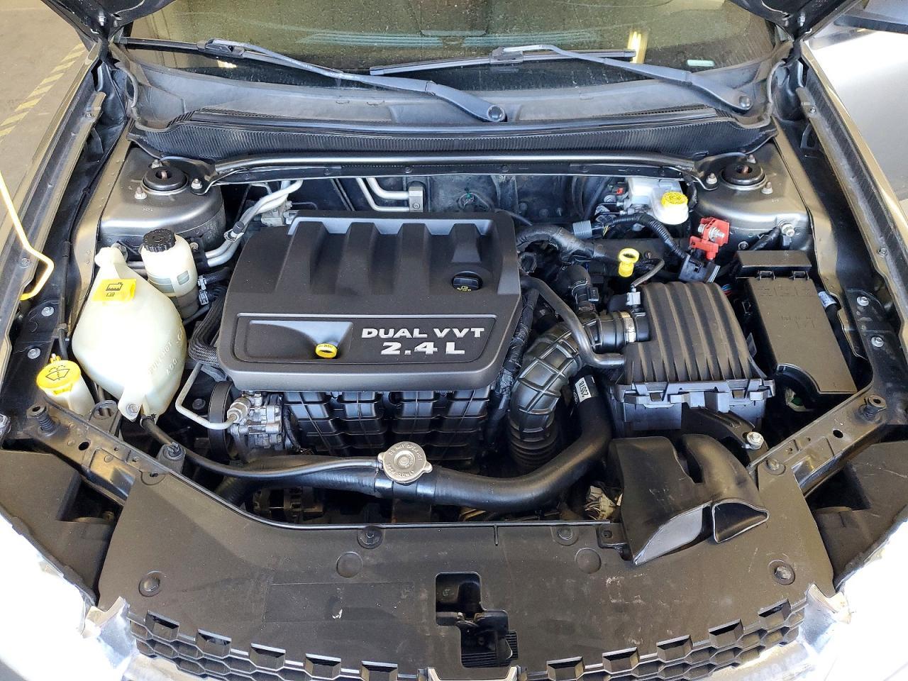 2013 DODGE Avenger