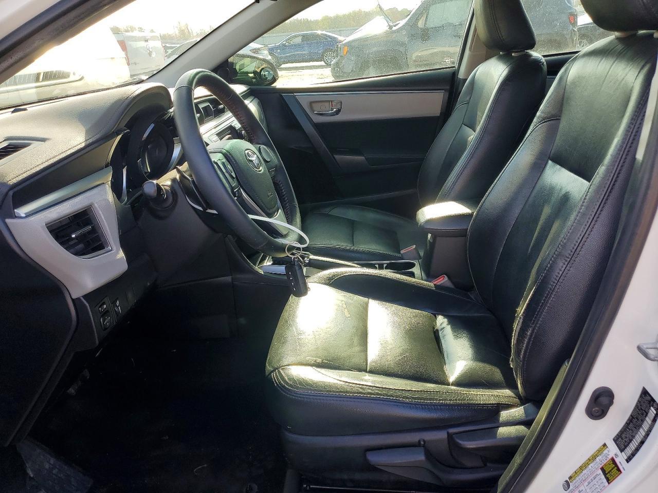 2016 TOYOTA COROLLA