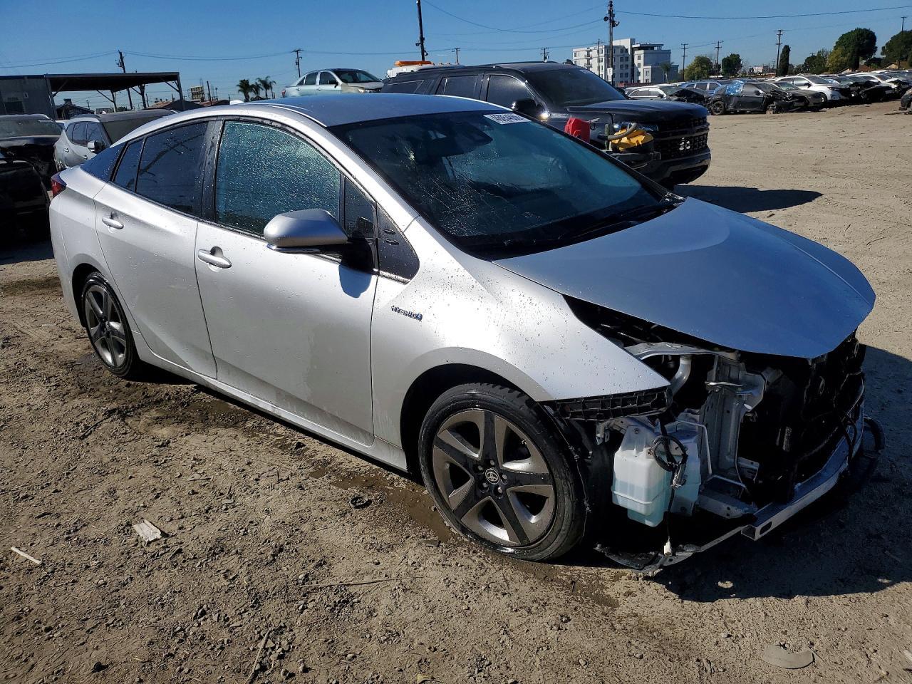 2022 TOYOTA PRIUS