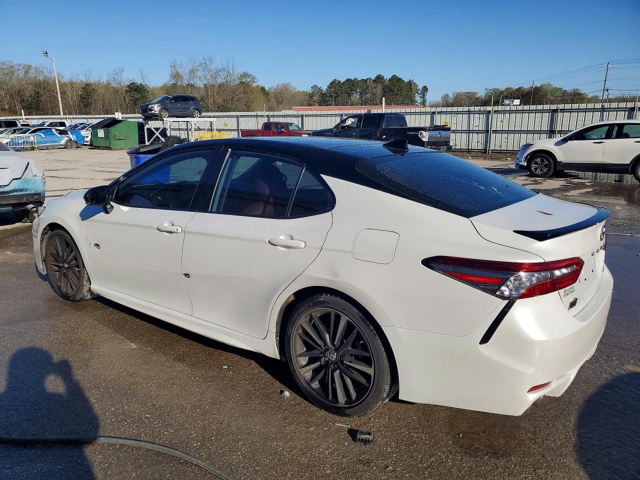 2019 TOYOTA CAMRY