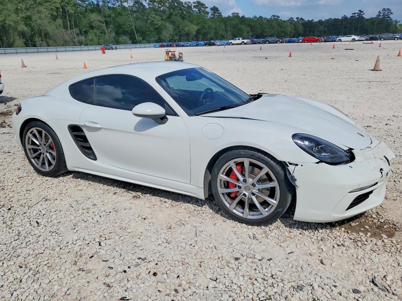 2018 PORSCHE Cayman
