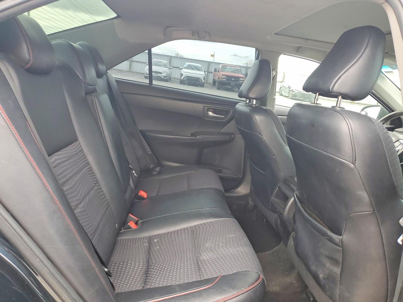 2015 TOYOTA CAMRY