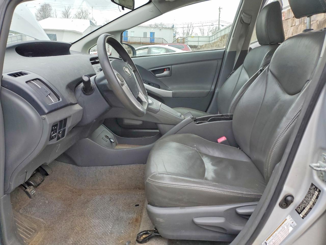 2011 TOYOTA PRIUS