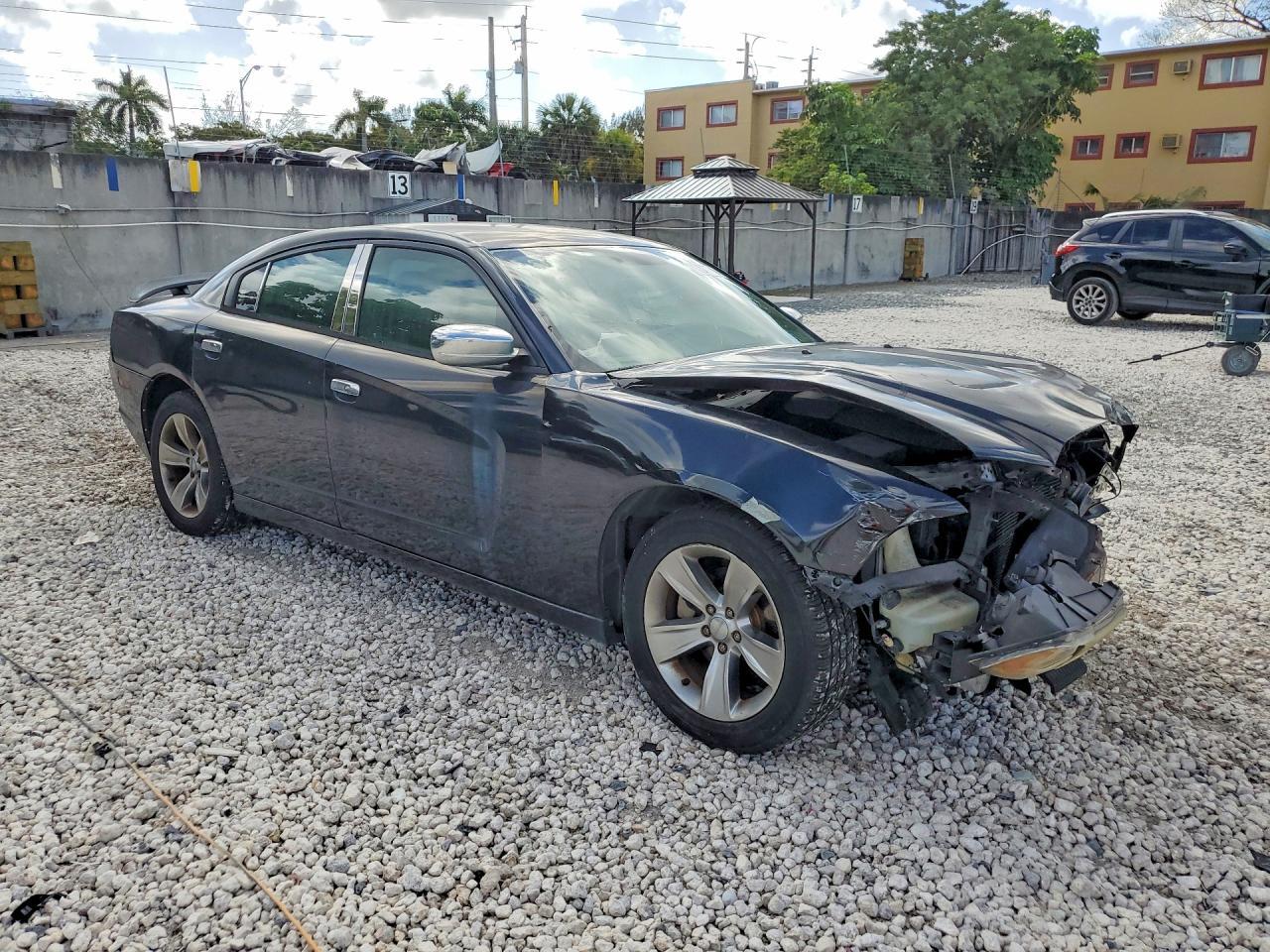 2012 DODGE CHARGER