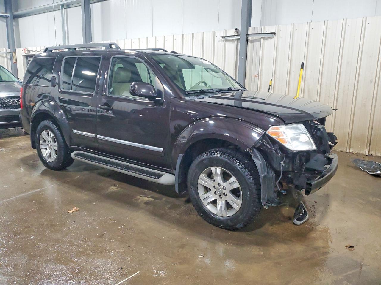 2012 NISSAN PATHFINDER