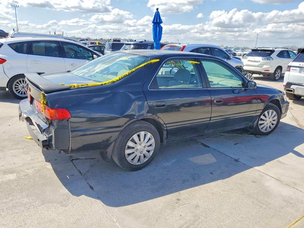 2001 TOYOTA CAMRY