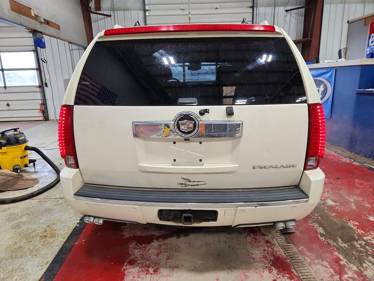 2008 CADILLAC ESCALADE